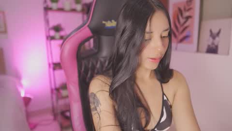 Hade online show from January 6, 2026, 5:16 pm