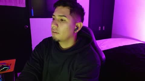 Snapshot of hades_sir chatting on January 7, 2025, 4:18 am Hades Sir online show from January 7, 2025, 4:18 am