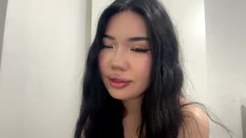 Snapshot of haeleuze chatting on May 30, 2026, 12:57 pm May online show from May 30, 2026, 12:57 pm
