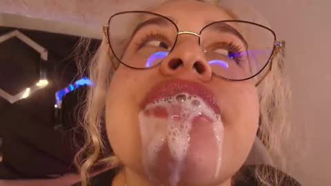 Haely online show from October 6, 2025, 12:41 am