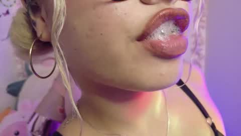 Haely online show from March 7, 2026, 2:08 am