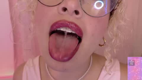 Haely online show from June 7, 2026, 5:06 pm