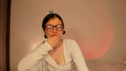 Hailey online show from December 28, 2024, 3:58 am