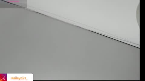 Hailey online show from January 19, 2026, 12:03 am