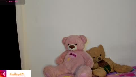 Hailey online show from March 28, 2026, 12:10 am