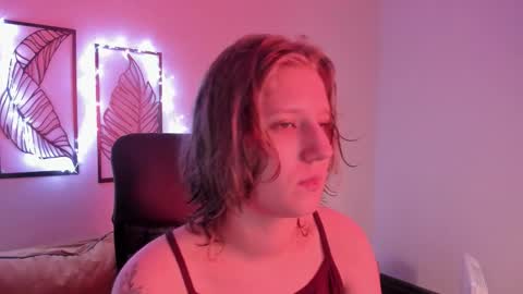 Hailey online show from November 16, 2025, 9:04 am