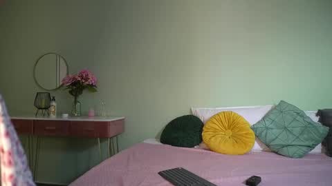 Hailey online show from March 10, 2025, 10:59 am