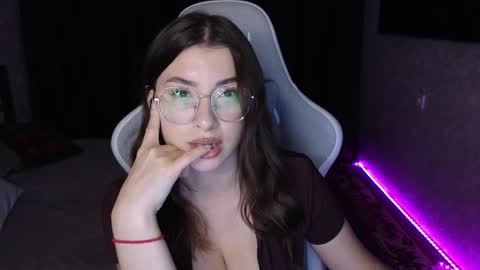 HailyHeavenly online show from November 26, 2025, 1:34 pm