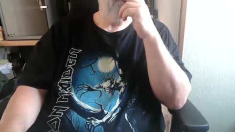 hairyarmpit_lover_1970 online show from June 6, 2026, 8:08 am
