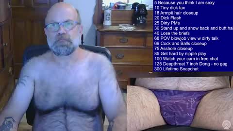 HairyDaddyBear69 online show from September 12, 2025, 2:50 pm