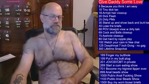 HairyDaddyBear69 online show from October 9, 2025, 10:46 am