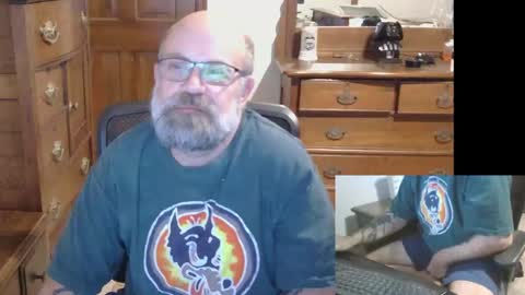 HairyDaddyBear69 online show from November 19, 2025, 10:54 pm