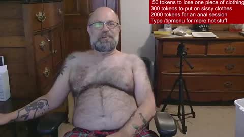 HairyDaddyBear69 online show from May 15, 2026, 1:56 am