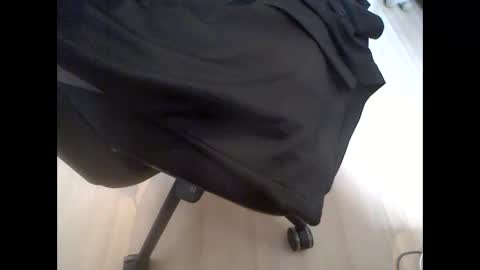 Snapshot of hairyman007 chatting on January 8, 2025, 10:48 am hairyman007 online show from January 8, 2025, 10:48 am