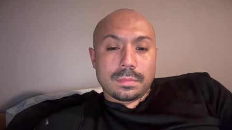 hairyman30000 online show from February 19, 2025, 1:51 am