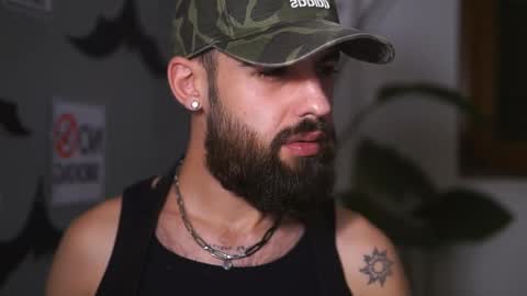 HairyRobXxX online show from November 6, 2025, 5:47 pm