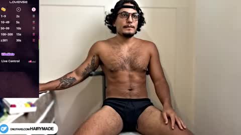 Snapshot of hairyshort chatting on October 10, 2025, 6:40 pm hairy and short online show from October 10, 2025, 6:40 pm