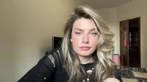 haley_rune online show from February 4, 2025, 8:13 am