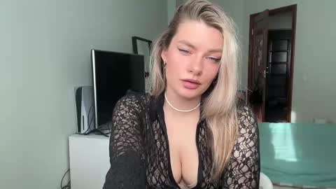 haley_rune online show from February 20, 2025, 10:05 am