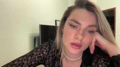 haley_rune online show from February 20, 2025, 4:14 pm