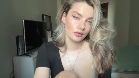 haley_rune online show from February 21, 2025, 11:11 am