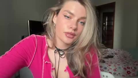 haley_rune online show from February 25, 2025, 1:06 pm