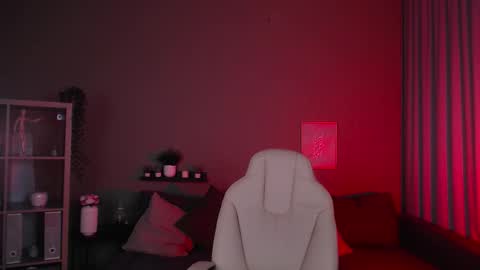 Snapshot of halle_berrry chatting on October 3, 2025, 2:25 pm Mary online show from October 3, 2025, 2:25 pm