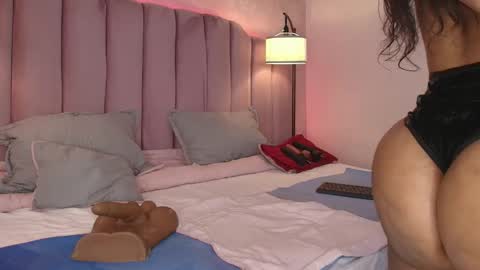  Hally Bans  online show from February 2, 2026, 7:12 pm