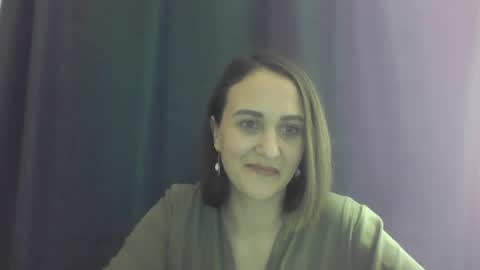 halo_of_honey online show from April 17, 2026, 3:37 pm