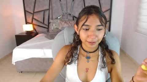 hamber_reyes online show from October 4, 2025, 12:58 pm