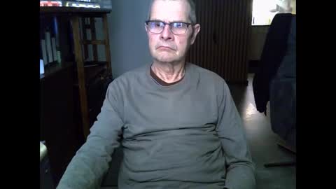 Snapshot of hamto65 chatting on February 27, 2026, 9:04 pm Prefer men 80 online show from February 27, 2026, 9:04 pm