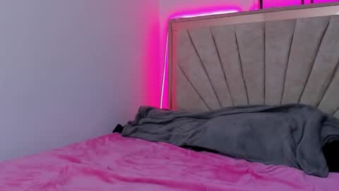 Snapshot of hana_and_zeta chatting on February 23, 2026, 2:25 pm Hana and Zeta online show from February 23, 2026, 2:25 pm