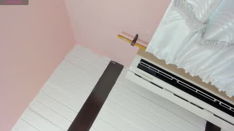 hanaahquinn online show from February 27, 2025, 11:41 am