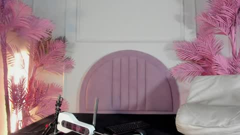 hanaahquinn online show from May 26, 2026, 3:13 am