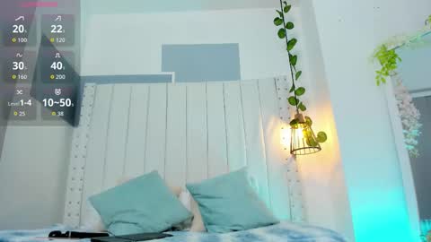 hanah_gray online show from October 19, 2025, 11:11 am