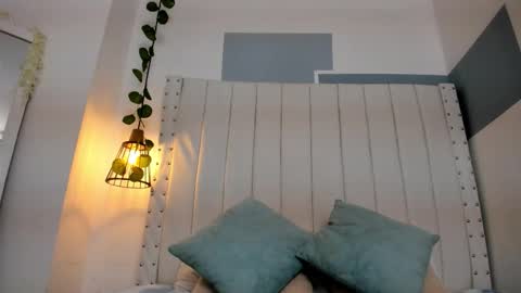 hanah_gray online show from February 11, 2026, 11:15 am