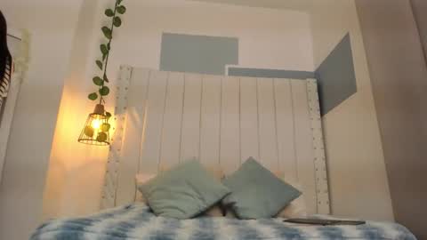 hanah_gray online show from February 17, 2026, 11:07 am