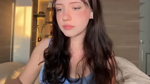 hanahwoods online show from June 5, 2026, 3:13 am