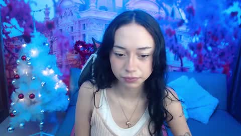 Snapshot of hanaku_8 chatting on December 7, 2024, 1:18 pm Hanaku online show from December 7, 2024, 1:18 pm