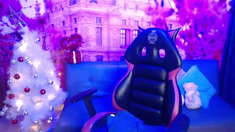 Snapshot of hanaku_8 chatting on December 14, 2024, 5:25 pm Hanaku online show from December 14, 2024, 5:25 pm