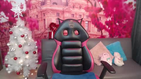 Snapshot of hanaku_8 chatting on December 18, 2024, 5:10 pm Hanaku online show from December 18, 2024, 5:10 pm