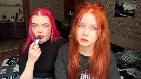 Snapshot of hananocha chatting on February 8, 2026, 9:56 am Tori and Asuna online show from February 8, 2026, 9:56 am