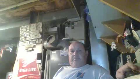 Snapshot of handiemanhere chatting on November 3, 2025, 3:52 am naked man online show from November 3, 2025, 3:52 am