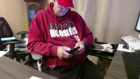 handsome_guy4u online show from April 8, 2026, 1:38 am