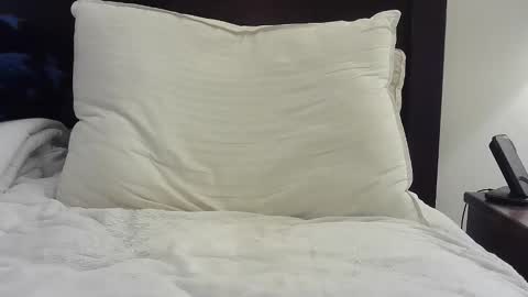 Snapshot of handsomehomebody chatting on January 31, 2026, 9:35 pm Handsome Homebody online show from January 31, 2026, 9:35 pm