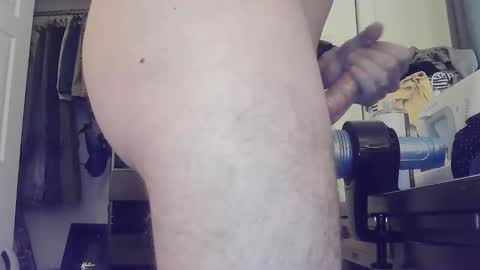 Snapshot of handsomehomebody chatting on March 15, 2026, 9:54 pm Handsome Homebody online show from March 15, 2026, 9:54 pm