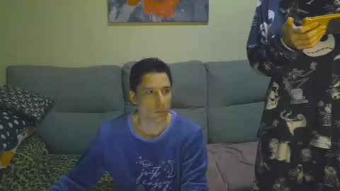 hane40 online show from December 23, 2025, 1:25 am