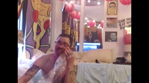 hank rams online show from March 5, 2025, 7:27 pm