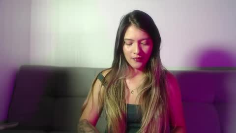 Hanna  online show from April 11, 2026, 12:15 am