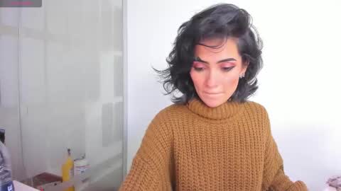 Sara online show from January 6, 2026, 7:39 pm